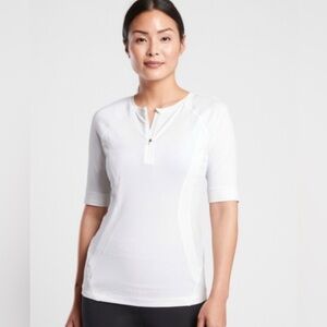 NWT Athleta Pacifica UPF Tee 2 Size XS.